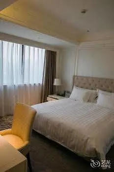 Xinghua Hotel Shanghai 3*,  China